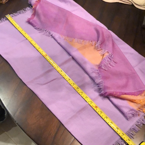 💜Nordstrom’s Color block pastel fringed lightweight cashmere wrap - Picture 5 of 7